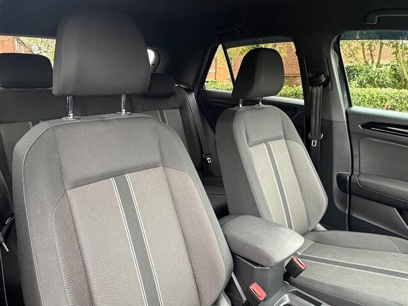 Usado VW T-Roc Black Edition 2021 Gris SUV