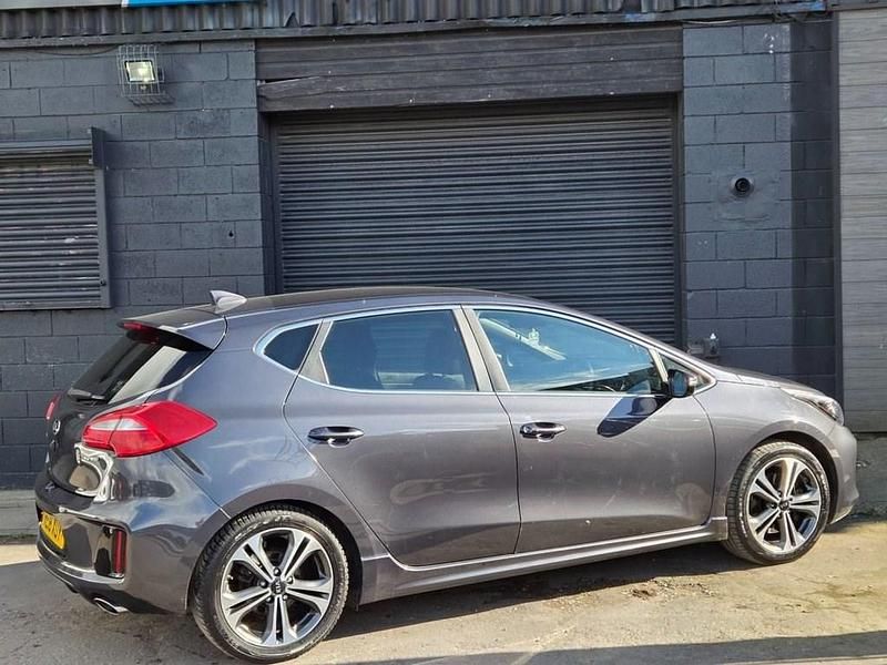 Used Kia Ceed GT-Line 134 HP (98 kW) 2018 Silver Hatchback