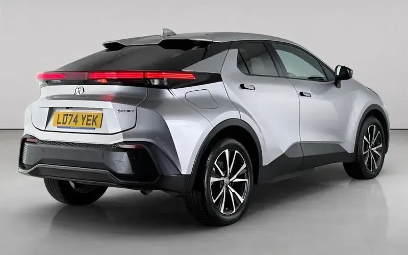 Used Toyota C-HR Design 223 HP (164 kW) 2026 SUV