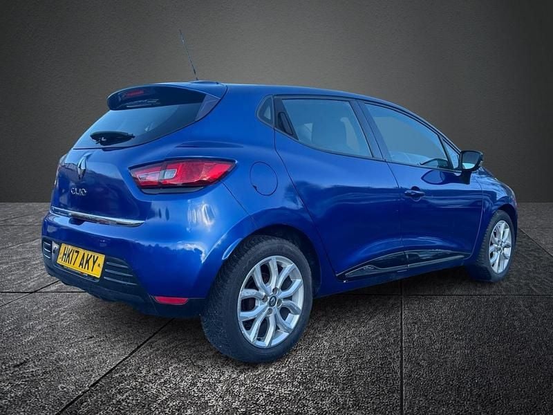 Used Renault Clio IV Dynamique 2017 Blue Hatchback