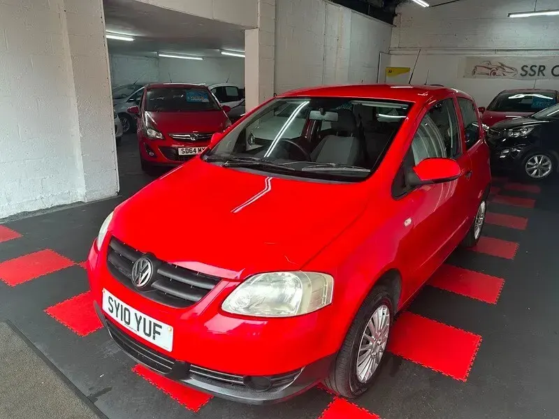 Used VW Fox 55 HP (40 kW) 2010 Red Hatchback