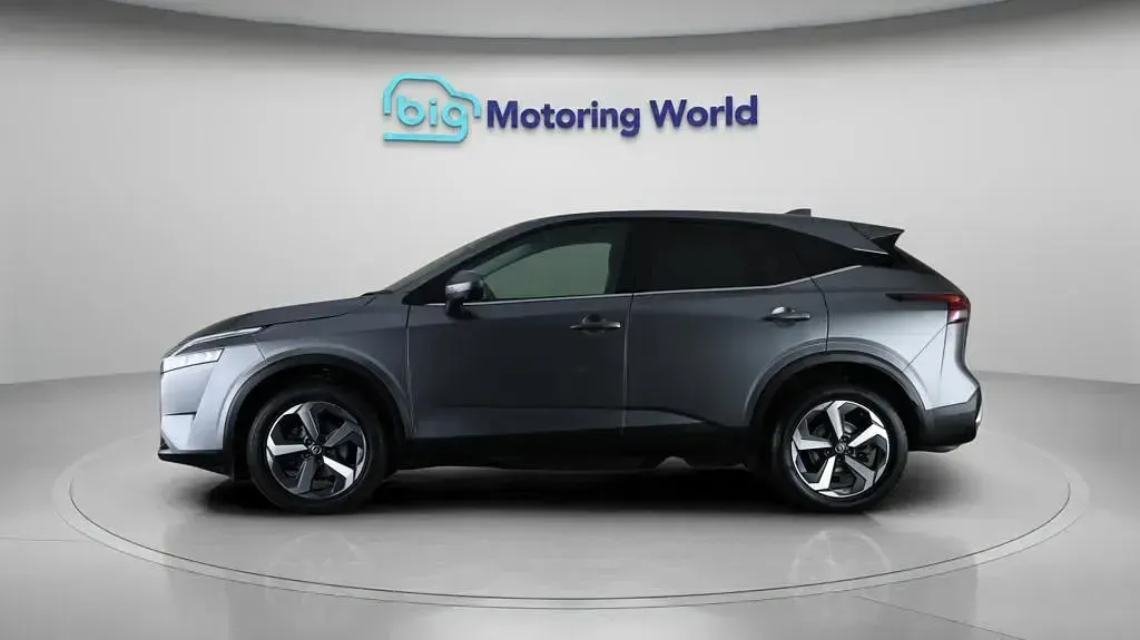 Used Nissan Qashqai N-Connecta 140 HP (102 kW) 2022 Grey SUV