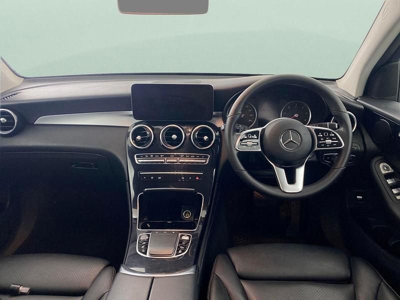 Used Mercedes GLC220 194 HP (142 kW) 2020 White Estate