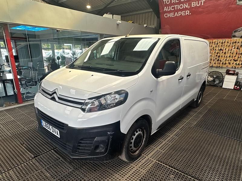 White Used 2016 Citroën Dispatch MPV | £3,600 (Super price) - Image 1/4