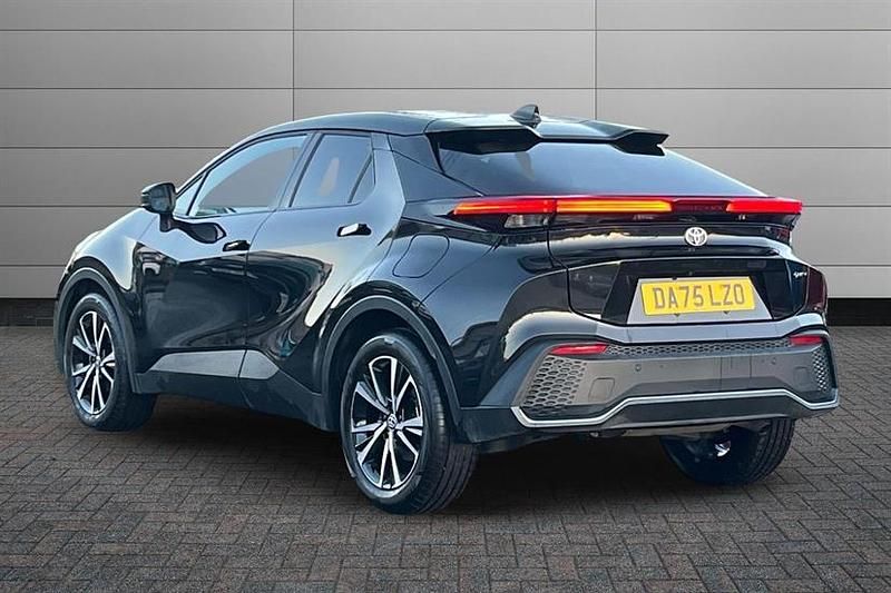 Used Toyota C-HR Design 140 HP (102 kW) 2025 Eclipse black SUV