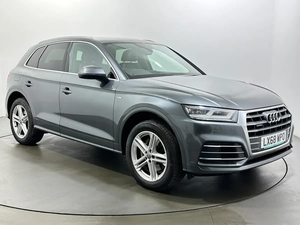 Used Audi Q5 S-Line 252 HP (185 kW) 2018 SUV