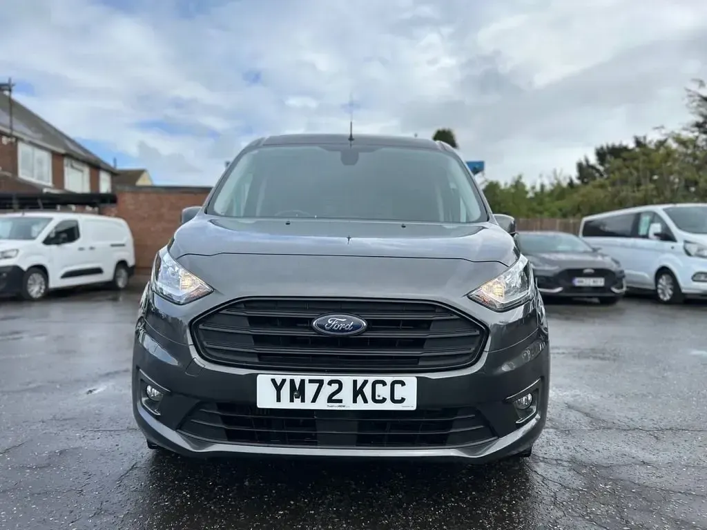 Käytetty Ford Transit Connect Limited 120 HP (88 kW) 2022 Harmaa Tila-auto