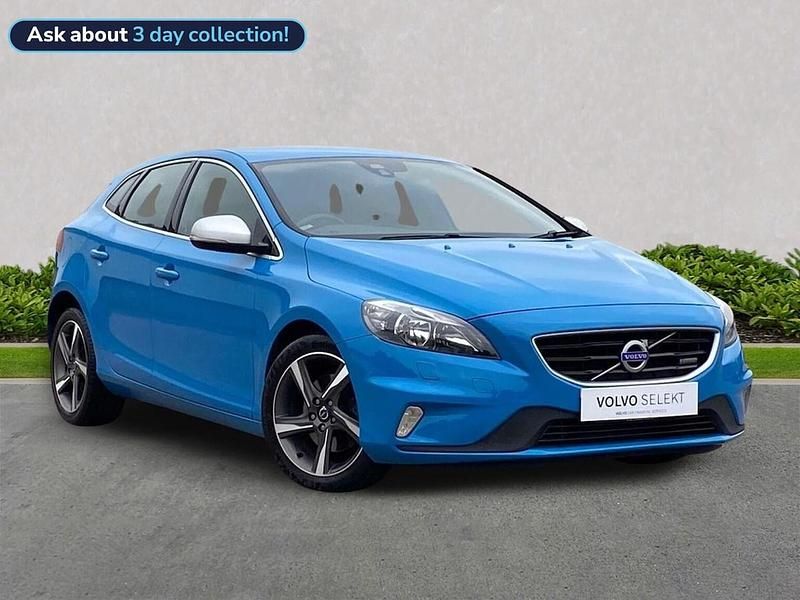 Blue Used 2014 Volvo V40 R-Design Estate | £10,495 (Expensive) - Image 1/4