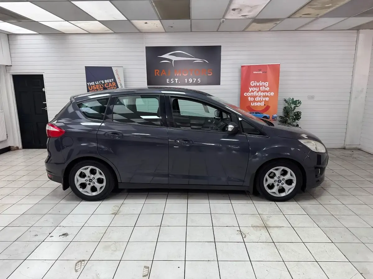 Used Ford C-MAX Zetec 2011 Blue MPV