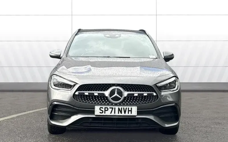 Used Mercedes GLA220 AMG Line Premium Plus 190 HP (139 kW) 2021 Grey SUV