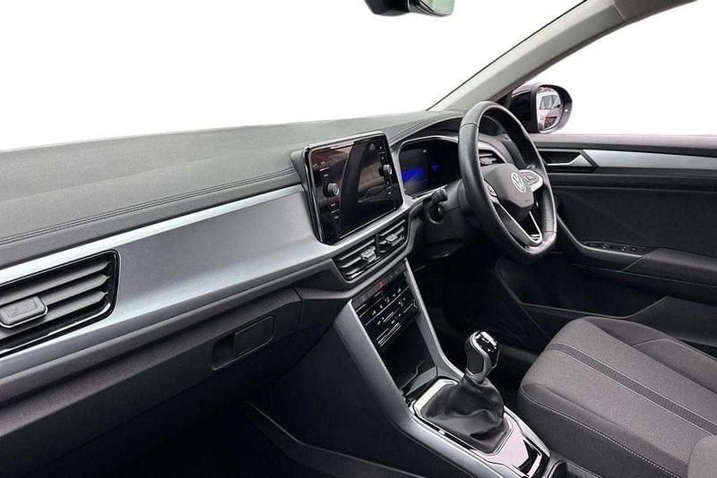 Used VW T-Roc Life 150 HP (110 kW) 2022 Black SUV