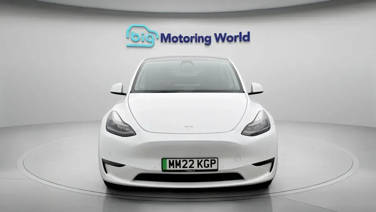 Used Tesla Model Y Long Range AWD 378 kW (514 HP) 2022 White SUV