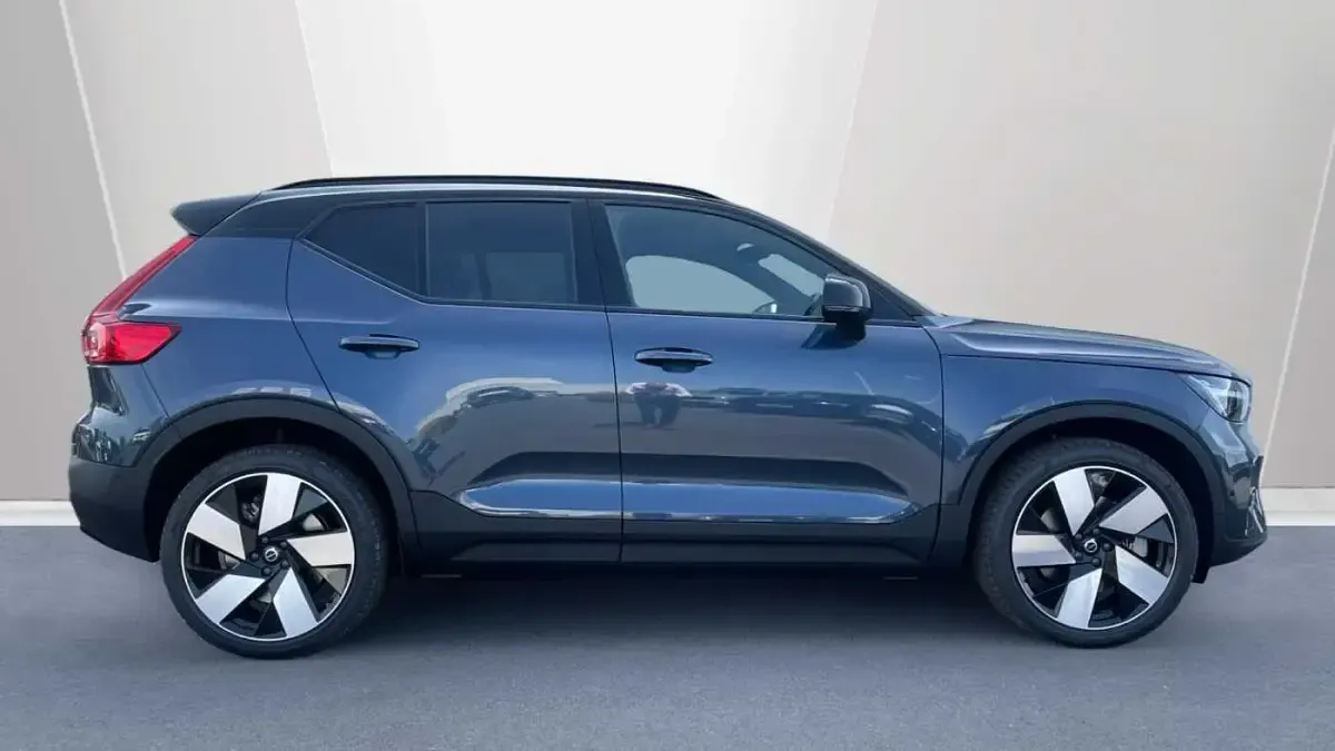 New Volvo EX40 Ultra 182 kW (248 HP) 2027 SUV