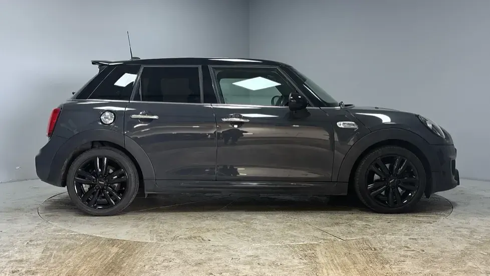 Used Mini Cooper S Sport 192 HP (141 kW) 2019 Grey Hatchback