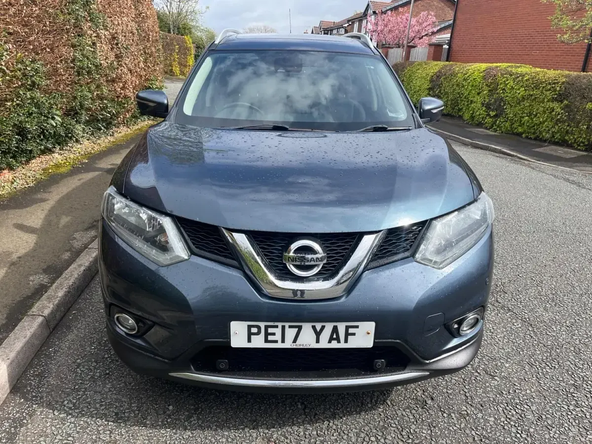 Usado Nissan X-Trail N-Vision 130 CV (95 kW) 2017 Azul SUV