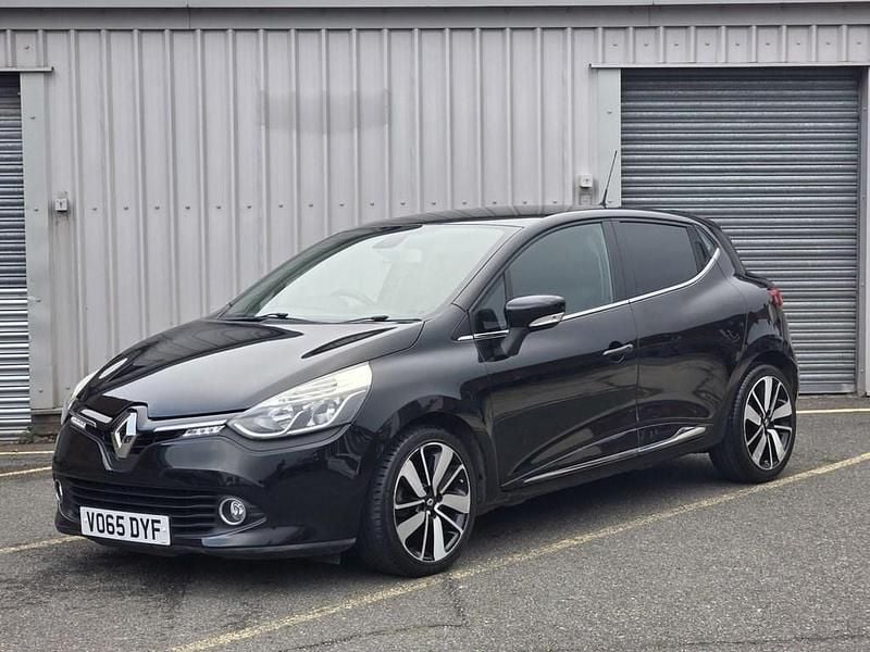 Black Used 2015 Renault Clio IV Dynamique Hatchback | £5,500 (Fair price) - Image 1/4