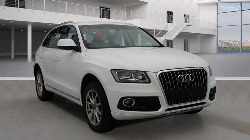 Used Audi Q5 Black Edition 177 HP (130 kW) 2014 Ibis white SUV