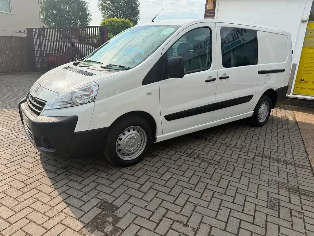 Used Peugeot Expert 2016 White Van