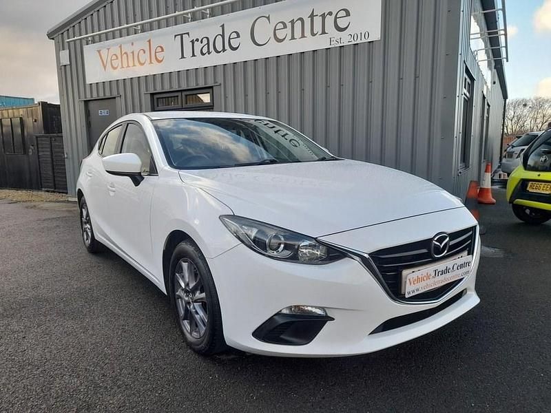 White Used 2016 Mazda 3 Hatchback | £5,999 (Good price) - Image 1/4