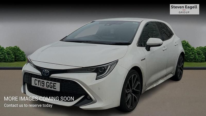 Used Toyota Corolla 2019 White Hatchback