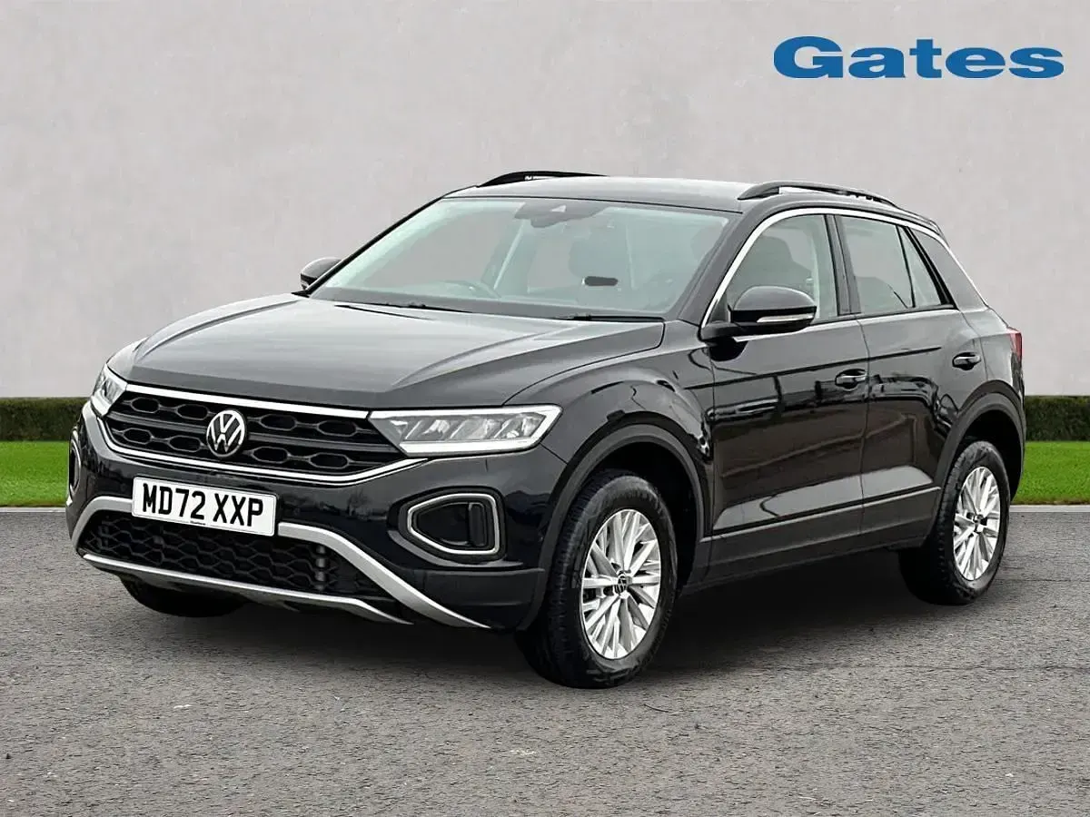 Usado VW T-Roc Life 150 CV (110 kW) 2023 Negro SUV