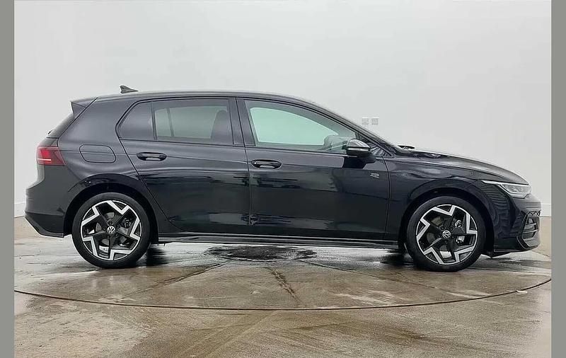 Used VW Golf VIII R-line 150 HP (110 kW) 2025 Black Hatchback