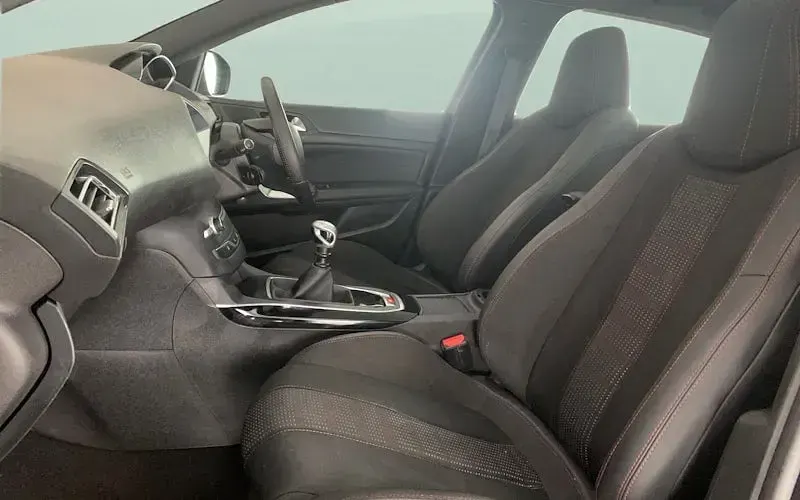 Used Peugeot 308 GT-line 131 HP (96 kW) 2019 Black Hatchback