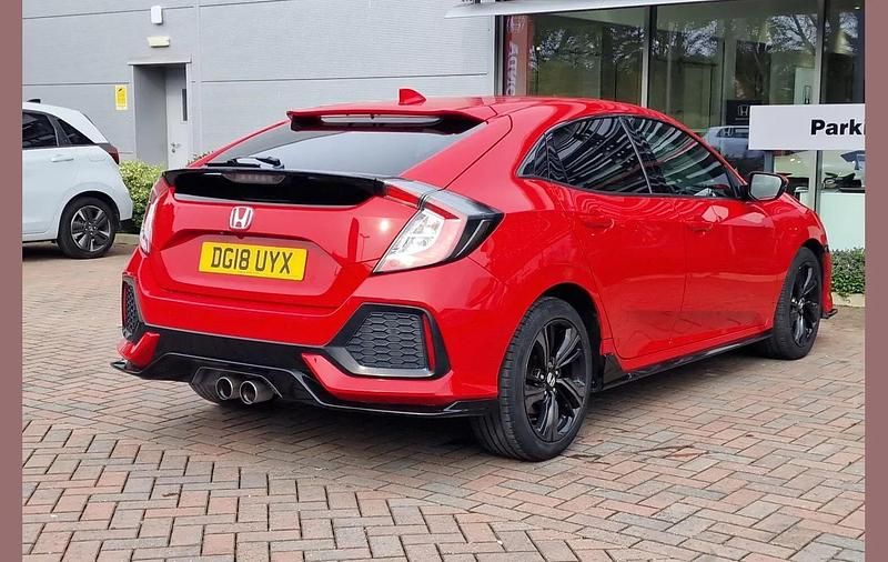 Used Honda Civic Sport 180 HP (132 kW) 2018 Red Hatchback