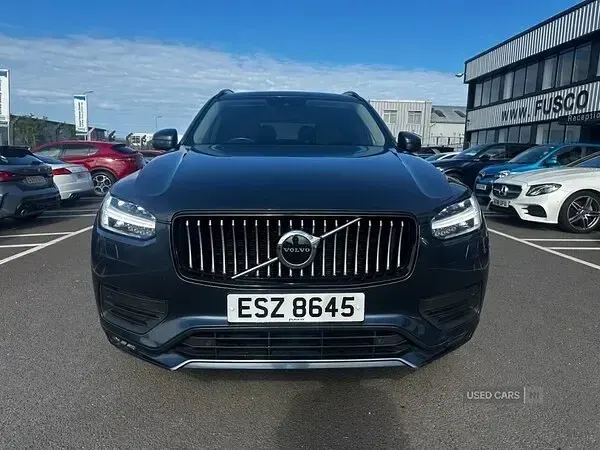 Used Volvo XC90 Momentum 235 HP (172 kW) 2021 Blue SUV