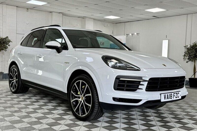 Used 2018 Porsche Cayenne S E-Hybrid SUV | £35,991 (Good price) - Image 1/1