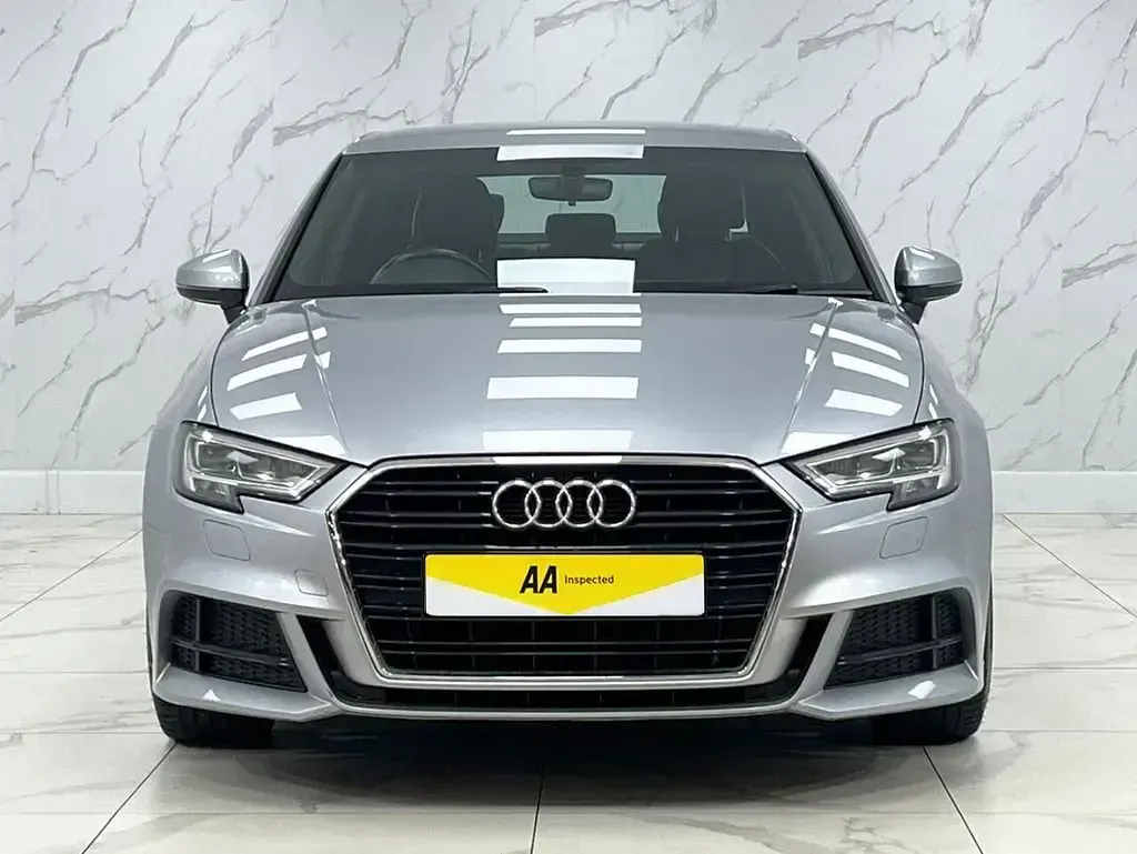Usado Audi A3 S-Line 150 HP (110 kW) 2016 Prateado Sedan