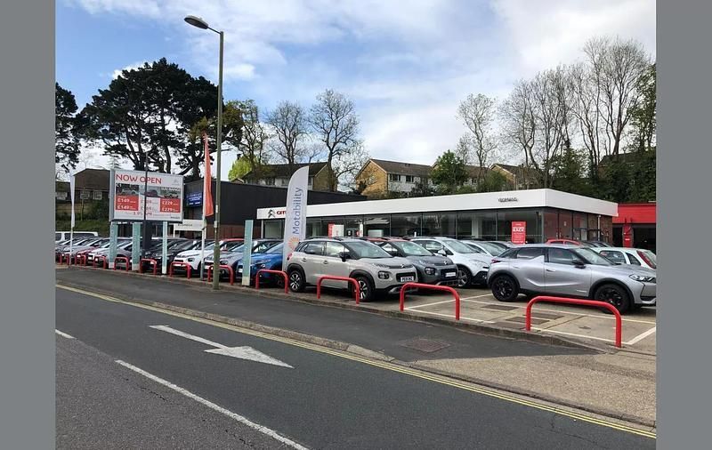 Grey Used 2022 Citroën e-C4 Shine Hatchback | £13,491 (Fair price) - Image 1/3