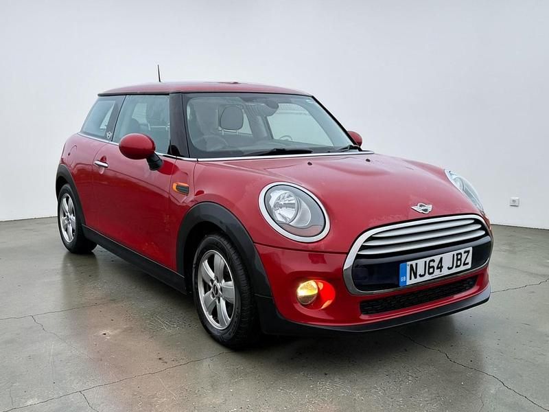 Begagnad Mini Cooper Hatch 2014 Röd Halvkombi