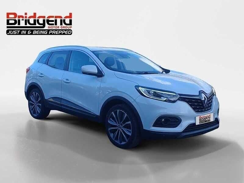 White Used 2019 Renault Kadjar Iconic SUV | £10,599 (Fair price) - Image 1/4