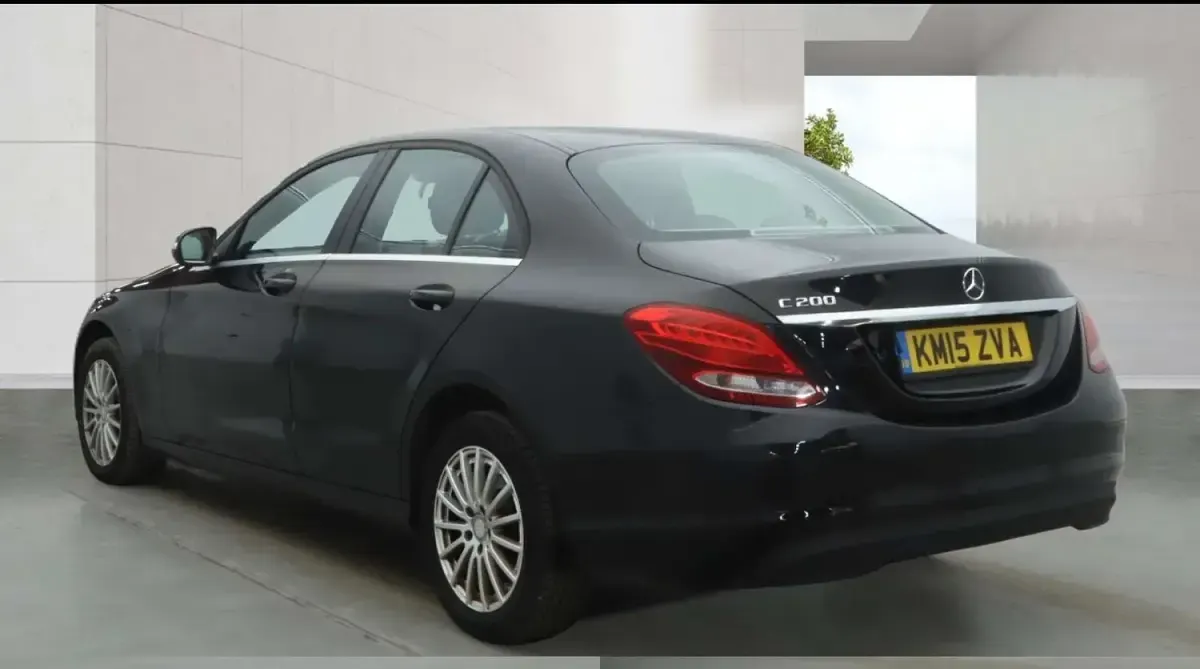 Used Mercedes C200 SE 184 HP (135 kW) 2015 Black Sedan