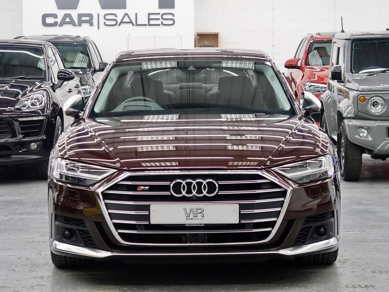 Usado Audi S8 Business 571 CV (419 kW) 2020 Rojo Berlina