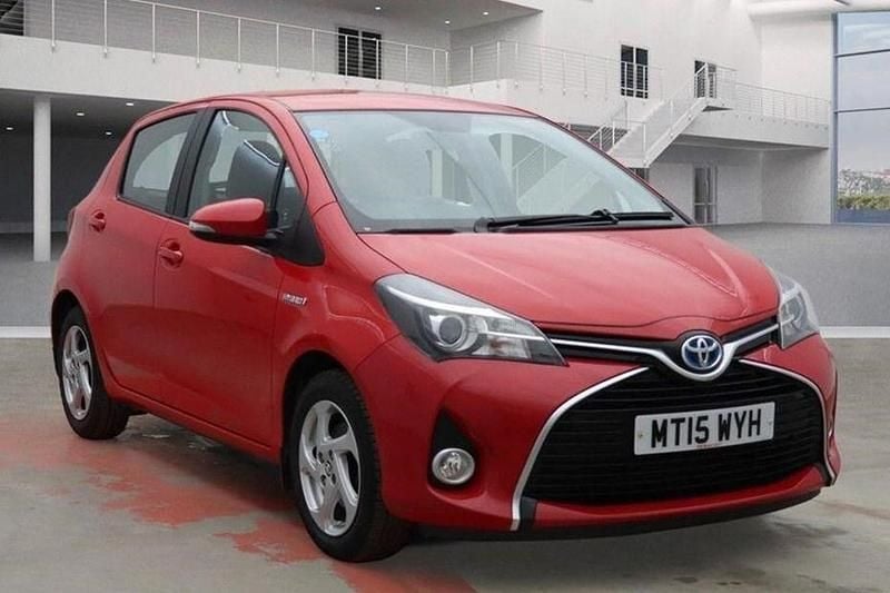 Used Toyota Yaris Hybrid 2015