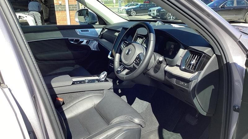 Used Volvo XC90 Ultra 449 HP (330 kW) 2025 Silver SUV