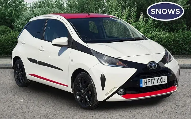 Używany Toyota Aygo x-press 69 KM (50 kW) 2017 Hatchback