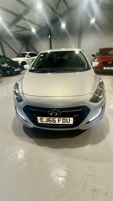 Silver Used 2016 Hyundai i30 SE Hatchback | £3,150 (Super price) - Image 1/4
