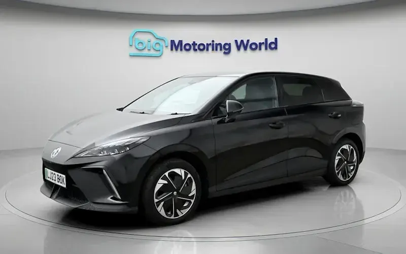 Usado MG MG4 EV Trophy 150 kW (204 HP) 2025 Citadino