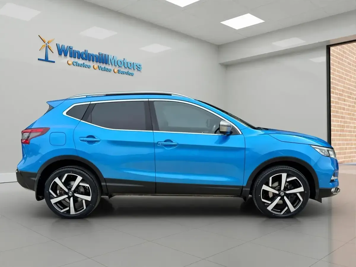 Used Nissan Qashqai Tekna+ 110 HP (80 kW) 2017 Blue SUV