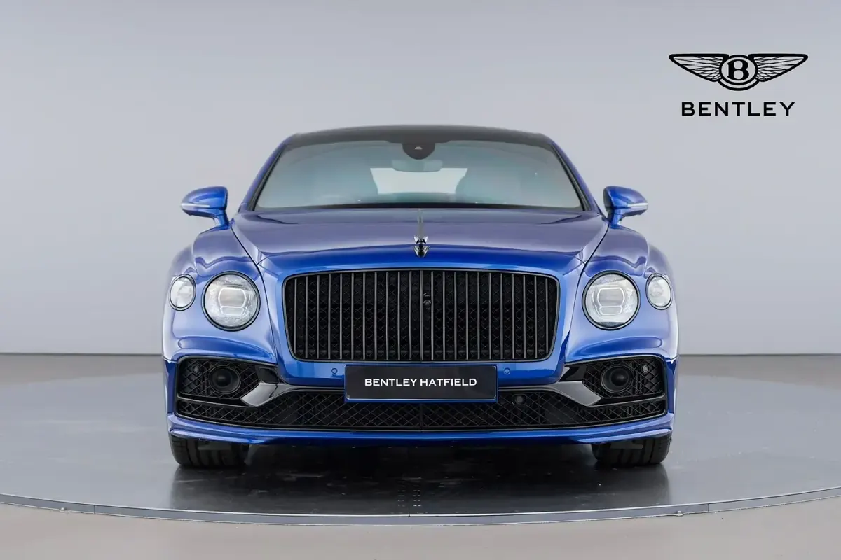 Used Bentley Flying Spur 550 HP (404 kW) 2020 Blue Sedan