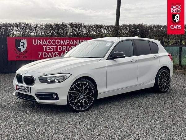 Used BMW 118 Sport Line 2018 White Hatchback