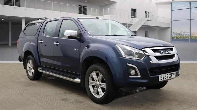 Used Isuzu Pick up 164 HP (120 kW) 2017 Blue Pickup