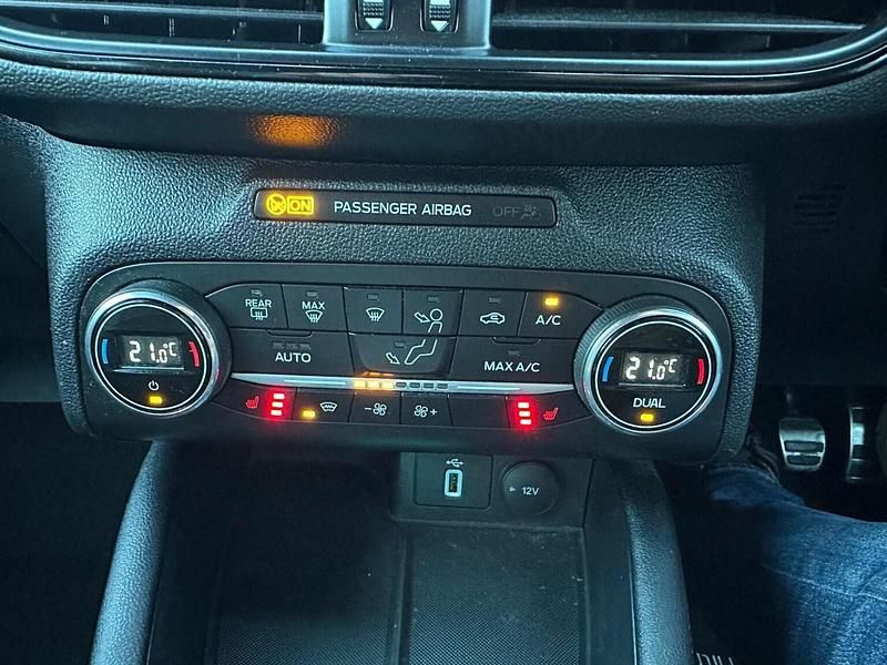 Used Ford Focus ST-Line X 125 HP (91 kW) 2019 Blue Hatchback