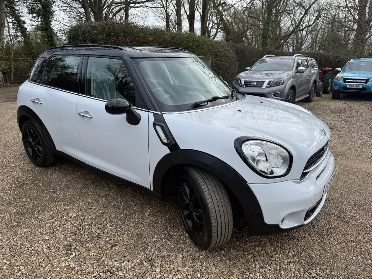 Begagnad Mini Cooper S 2015 Vit Halvkombi