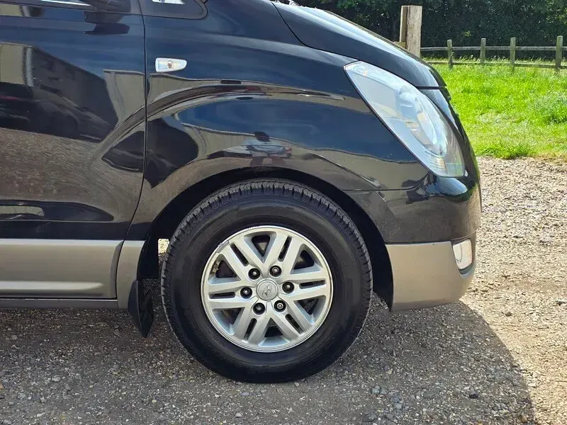 Used Hyundai I800 SE 2017 Black MPV