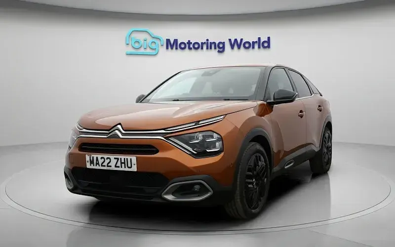 Used Citroën C4 Shine 131 HP (96 kW) 2022 Brown Hatchback