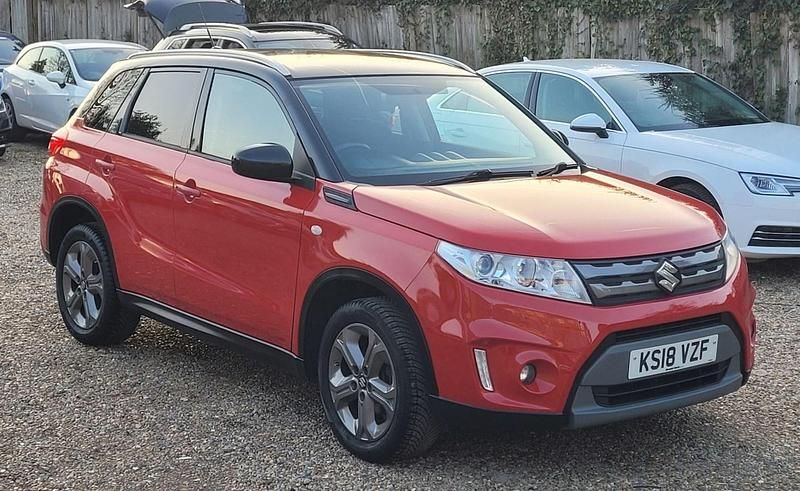 Used Suzuki Vitara SZ-T 2018 Red/black SUV